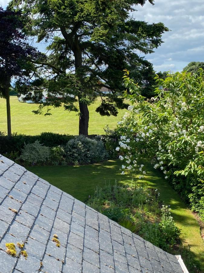 Glen Lyon Lodge Bed And Breakfast Nairn Exterior foto